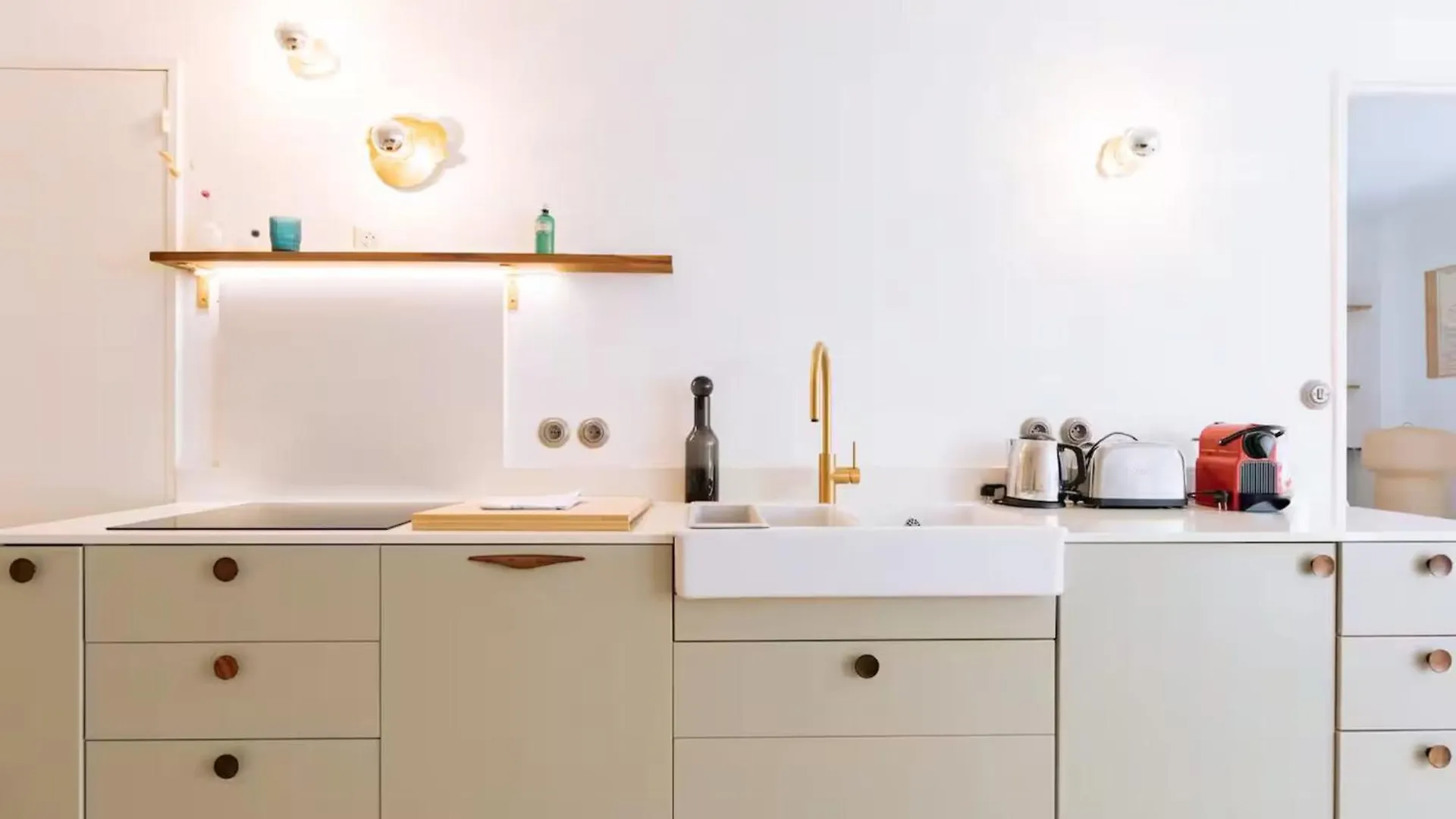 Flexliving - Beautiful 3-Room Apartment With Living Room - 18Th Paris 0*,