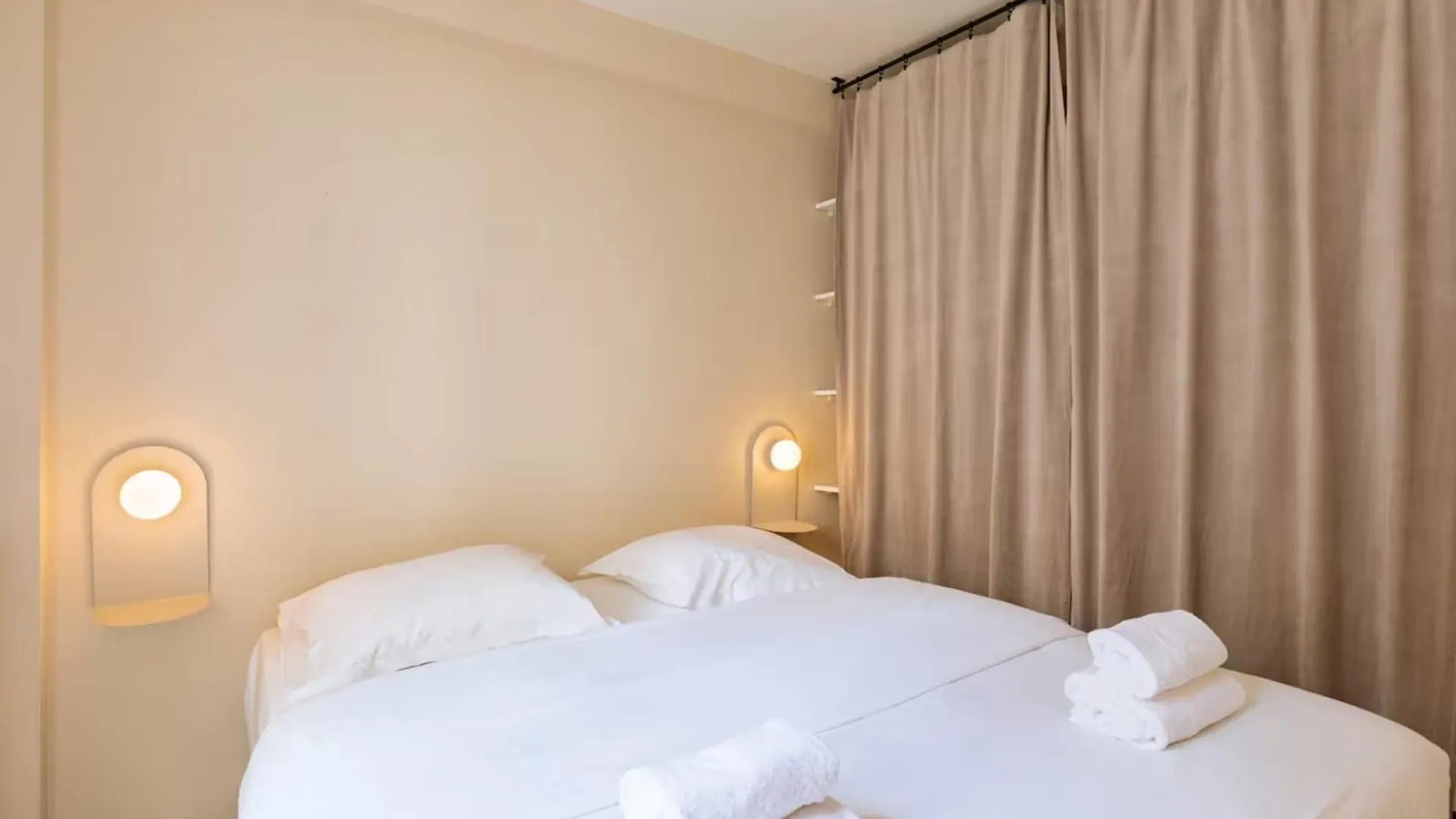 Flexliving - Beautiful 3-Room Apartment With Living Room - 18Th Paris